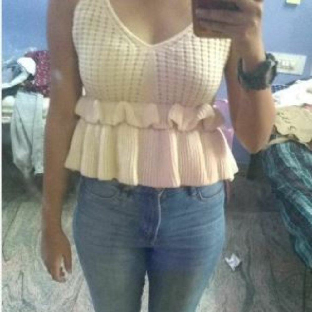 Solid Ruffle Hem Peplum Knit Top - Picture 6 of 7